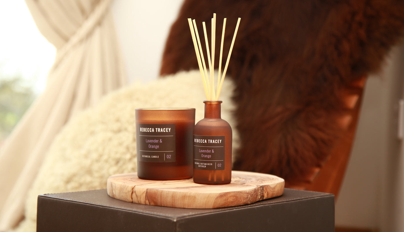 candle and diffuser on square, wooded base 